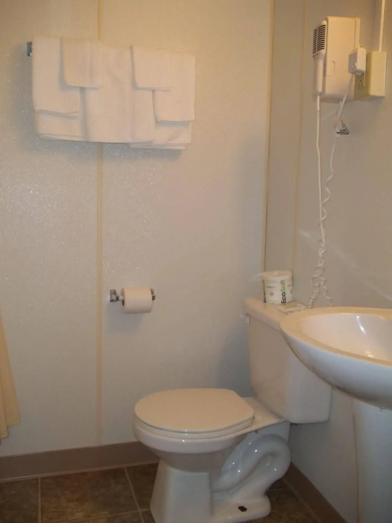 Sudbury Court Motel and RV Park