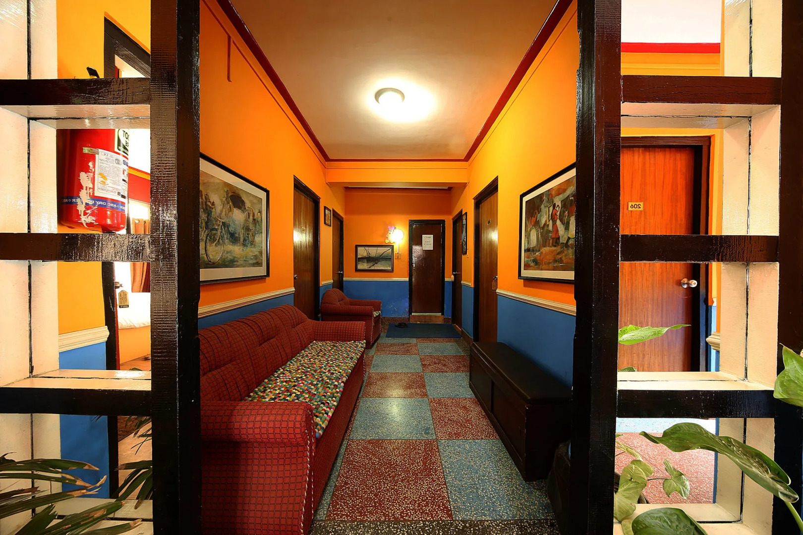 Shangri-la Boutique Hotel