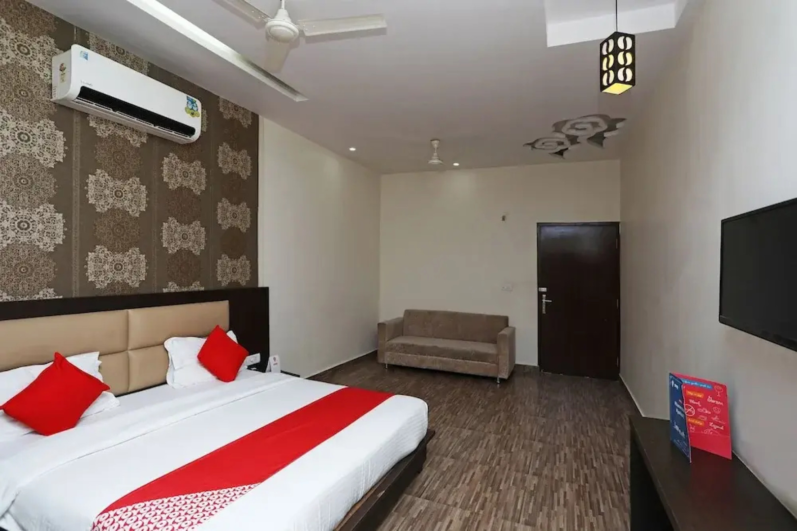 OYO 2855 Hotel Sanskriti Greens