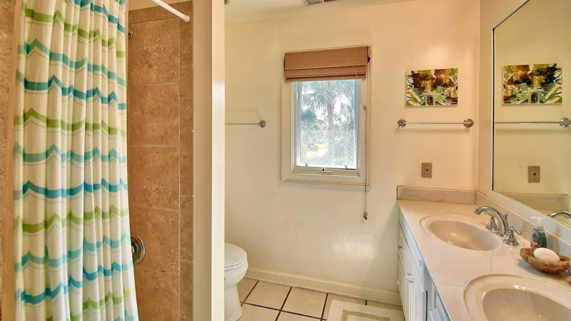 134 Maison Blanche 7 Br Home by RedAwning