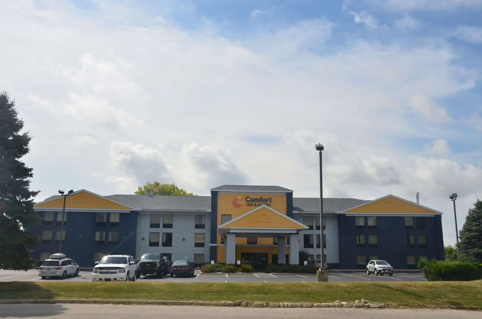 Comfort Inn & Suites Maumee - Toledo (I80-90)