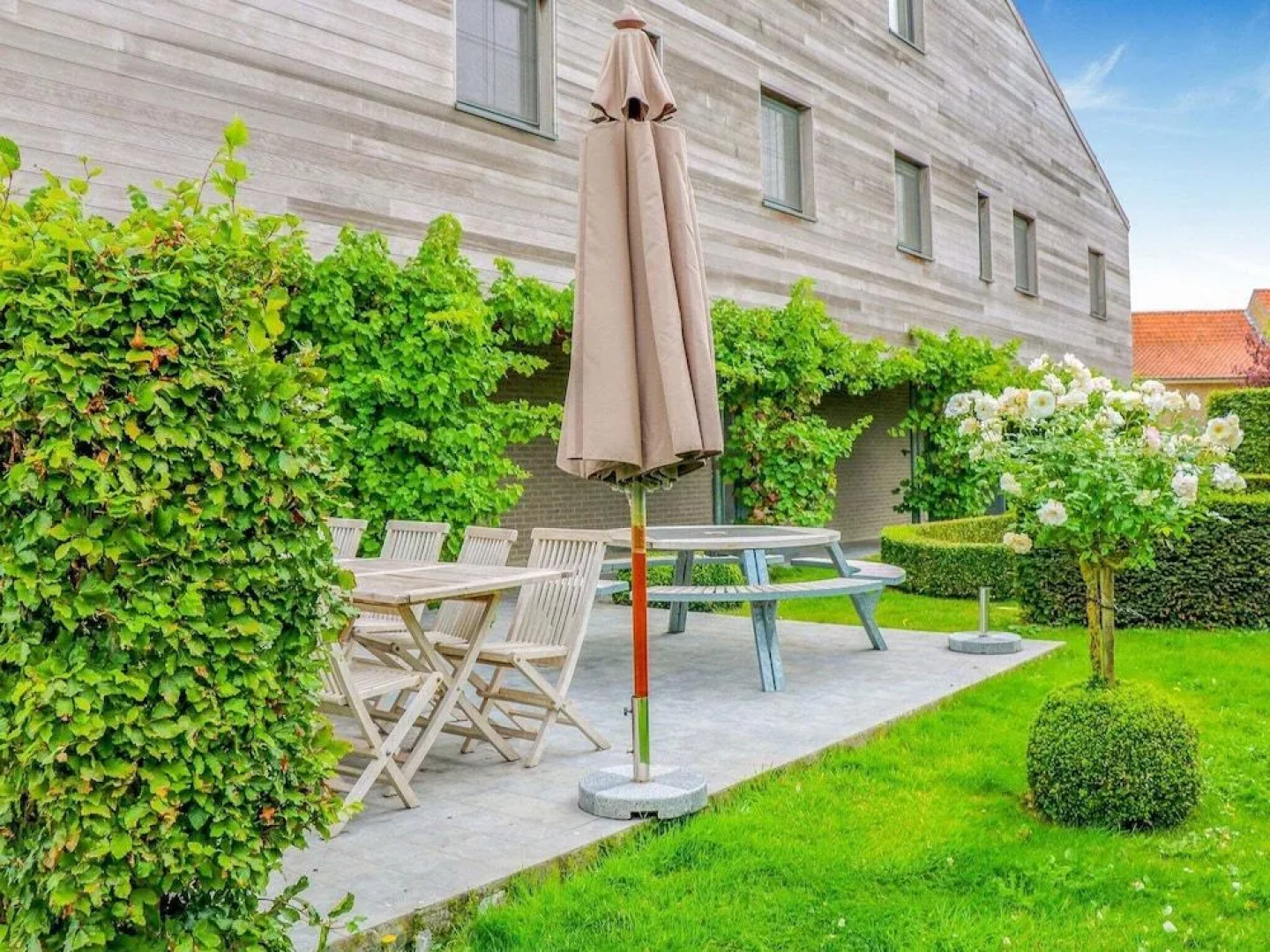 Holiday Home in Gijverinkhove Near Plopsaland