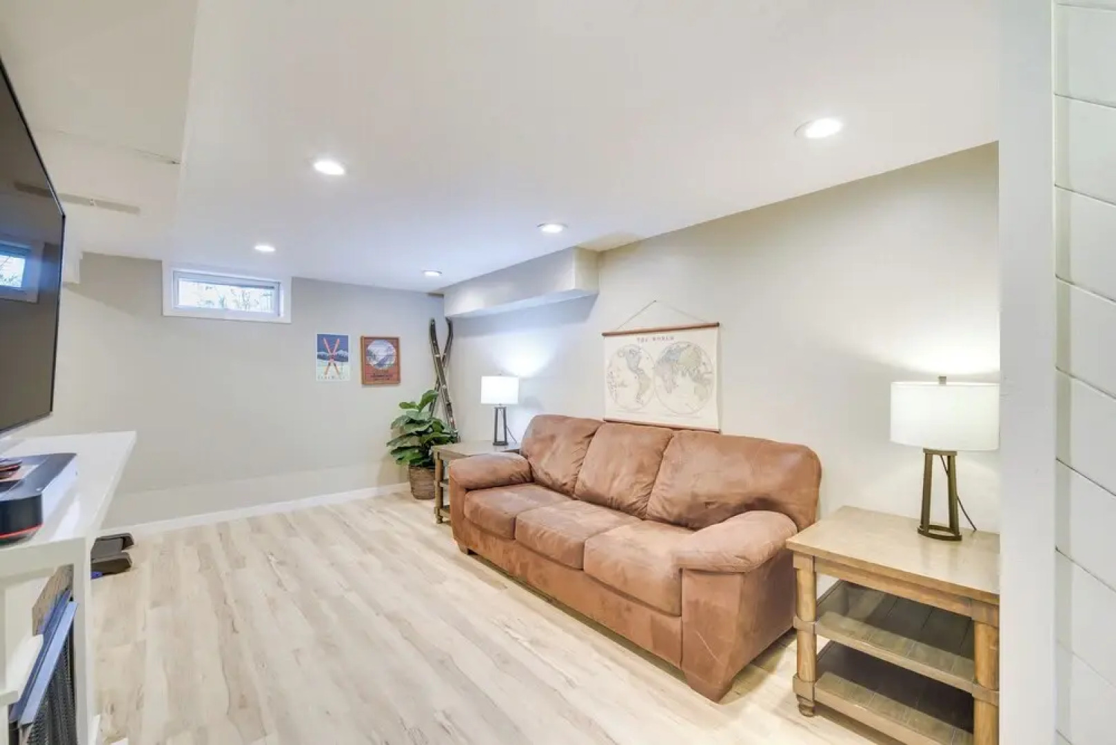 Updated Hermantown Vacation Rental 6 Mi to Duluth!