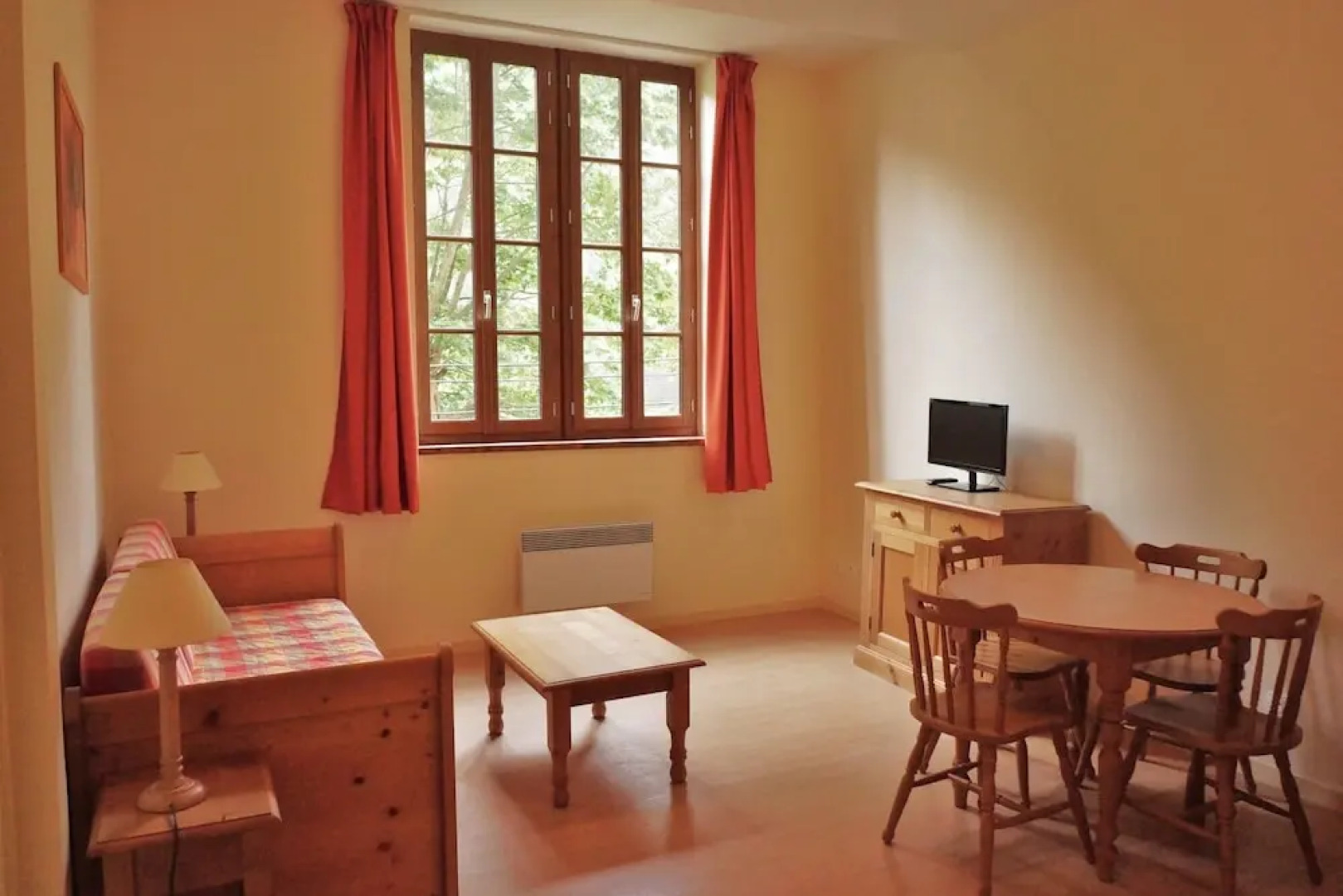 Logement n103 4pers face aux Thermes