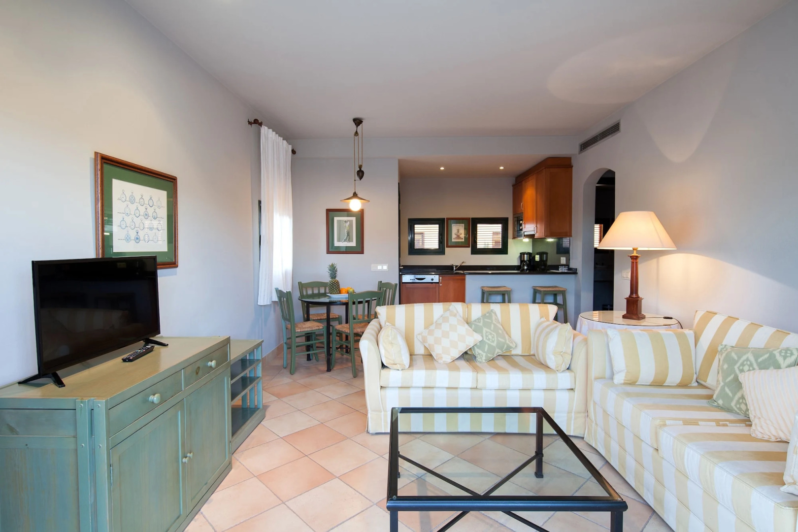 Torremirona Aparthotel Vila Birdie