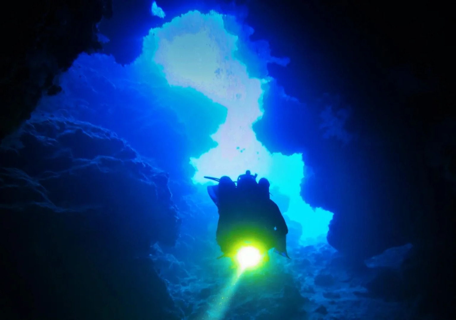 Mai Dive Astrolabe Reef Resort