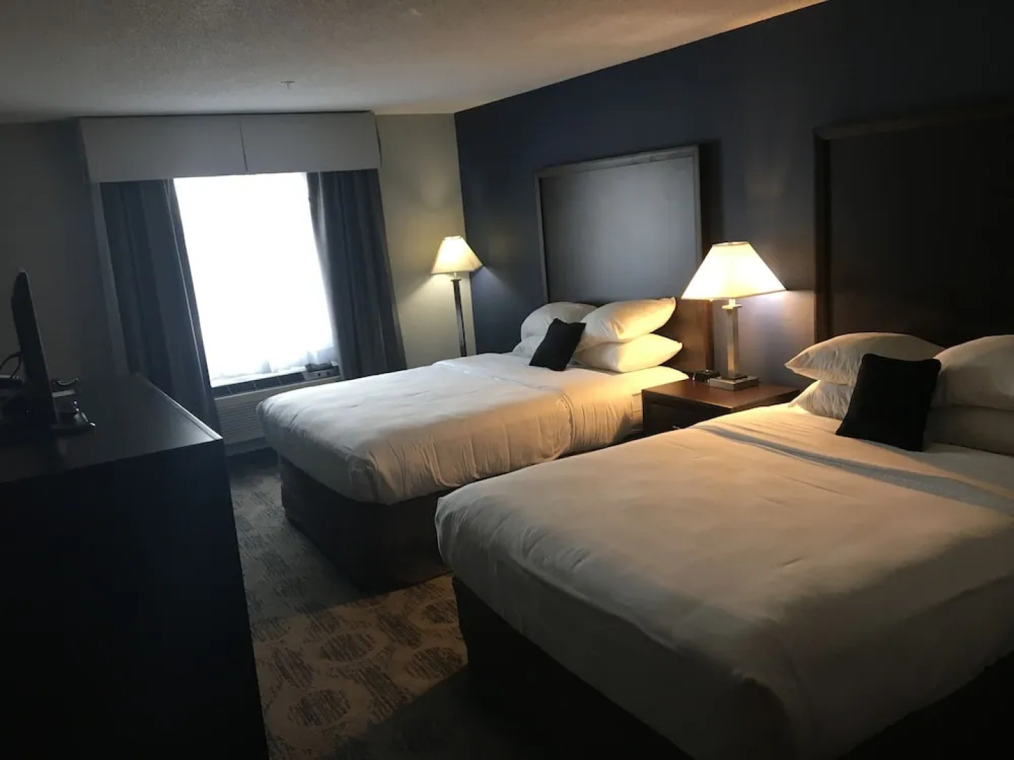 Days Inn and Suites Sequim