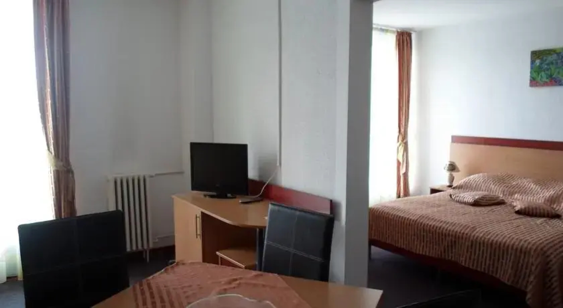 Hotel Intus