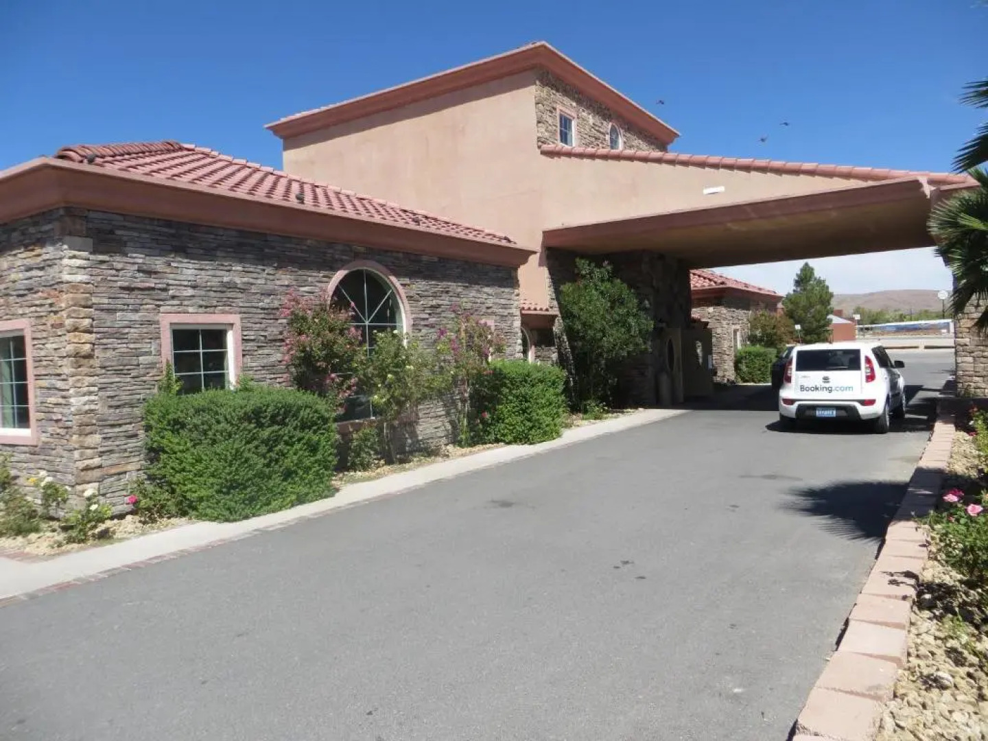 Death Valley Inn & Rv Park