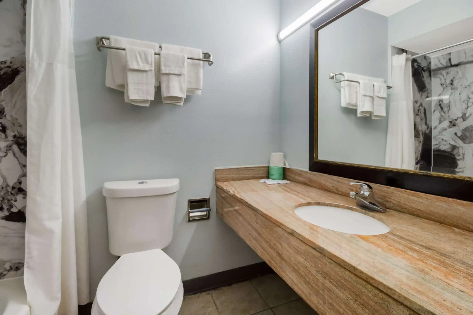 Rodeway Inn Conference Center