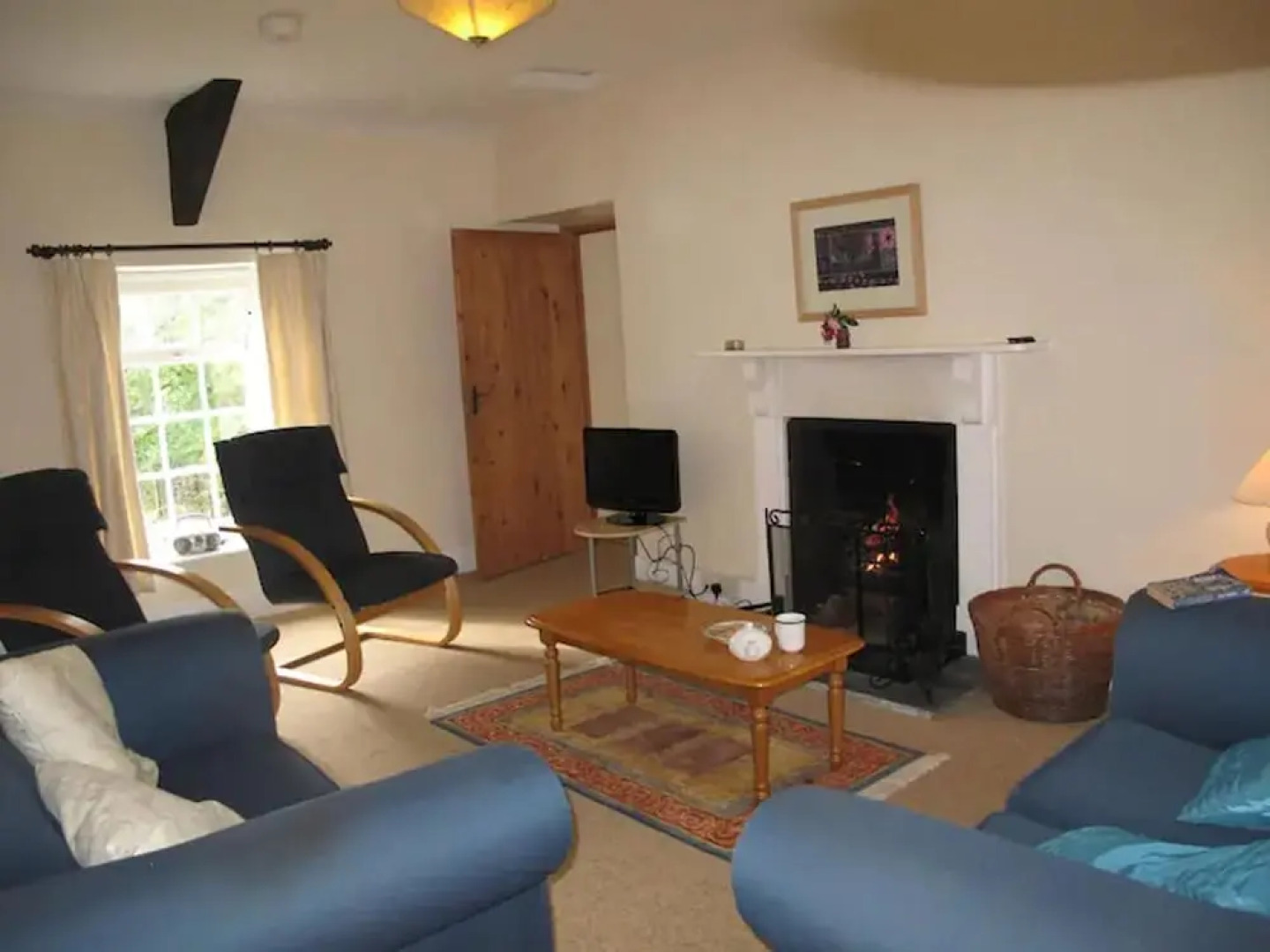 Lovely 7-bed Apartment in Llandysul