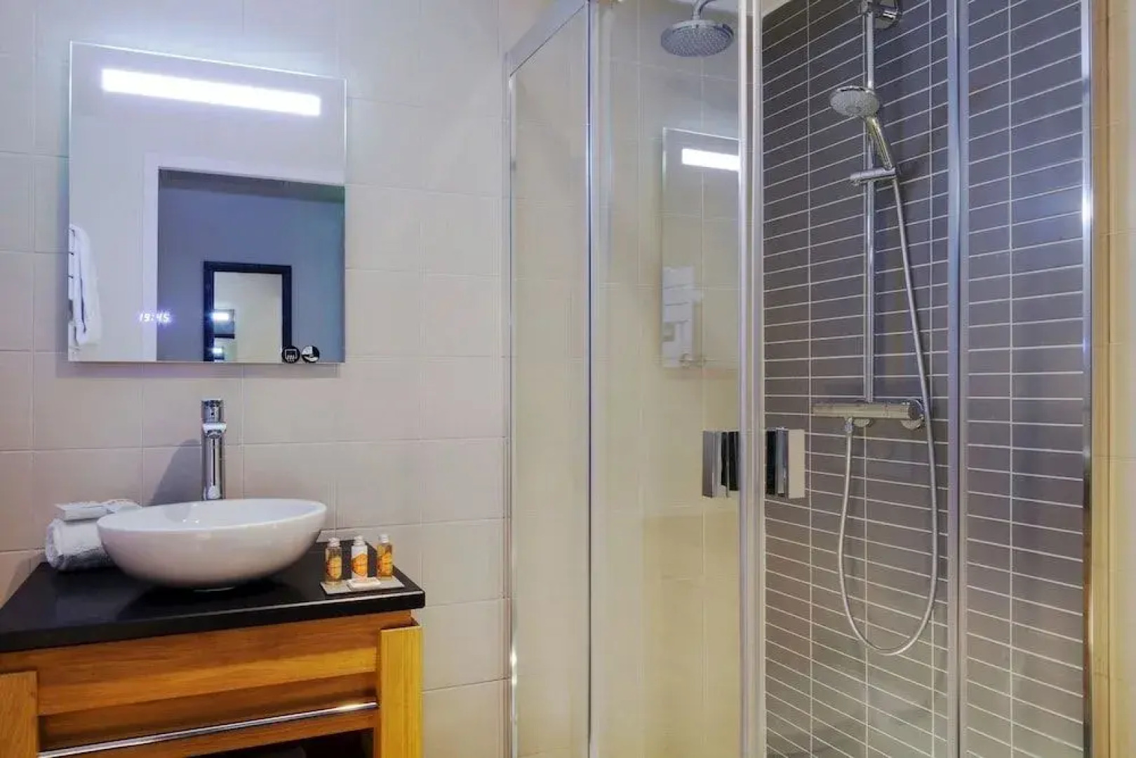 Hotel Les Flots - Chatelaillon Plage