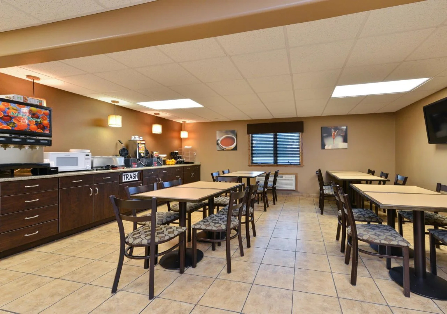 Americas Best Value Inn - Mitchell