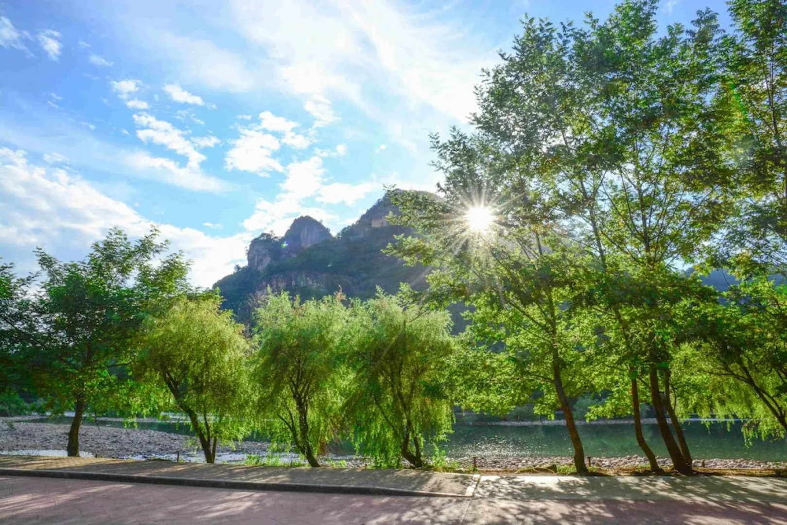 Wuyishan Old Street Hill Lodge