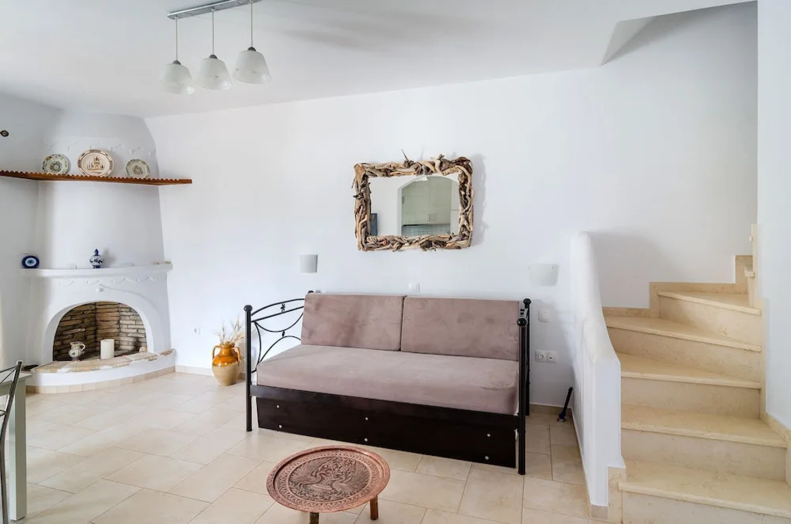 Anemonisia Skyrian Living