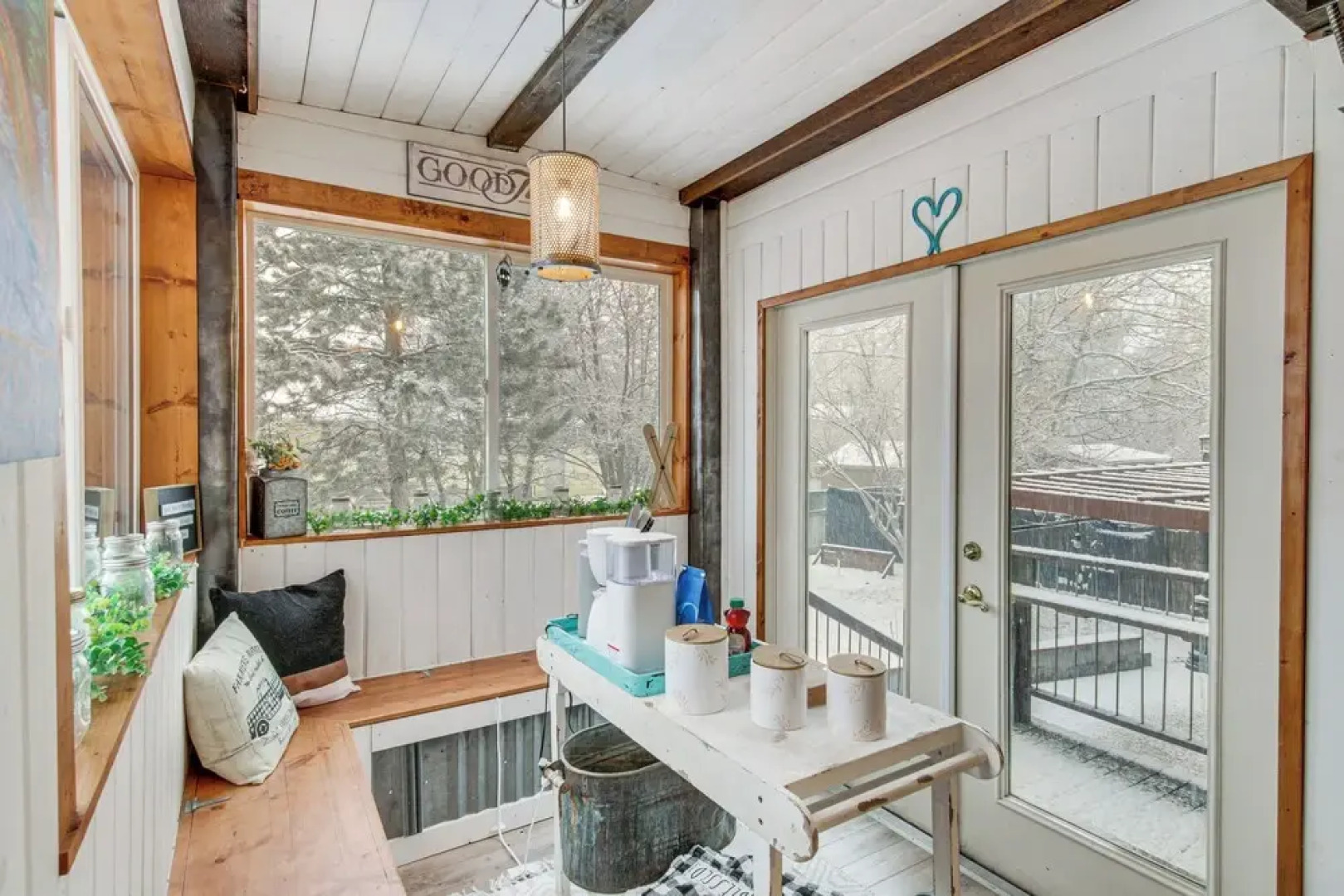 11 Mi to Bozeman: Family Home w/ Movie Room!