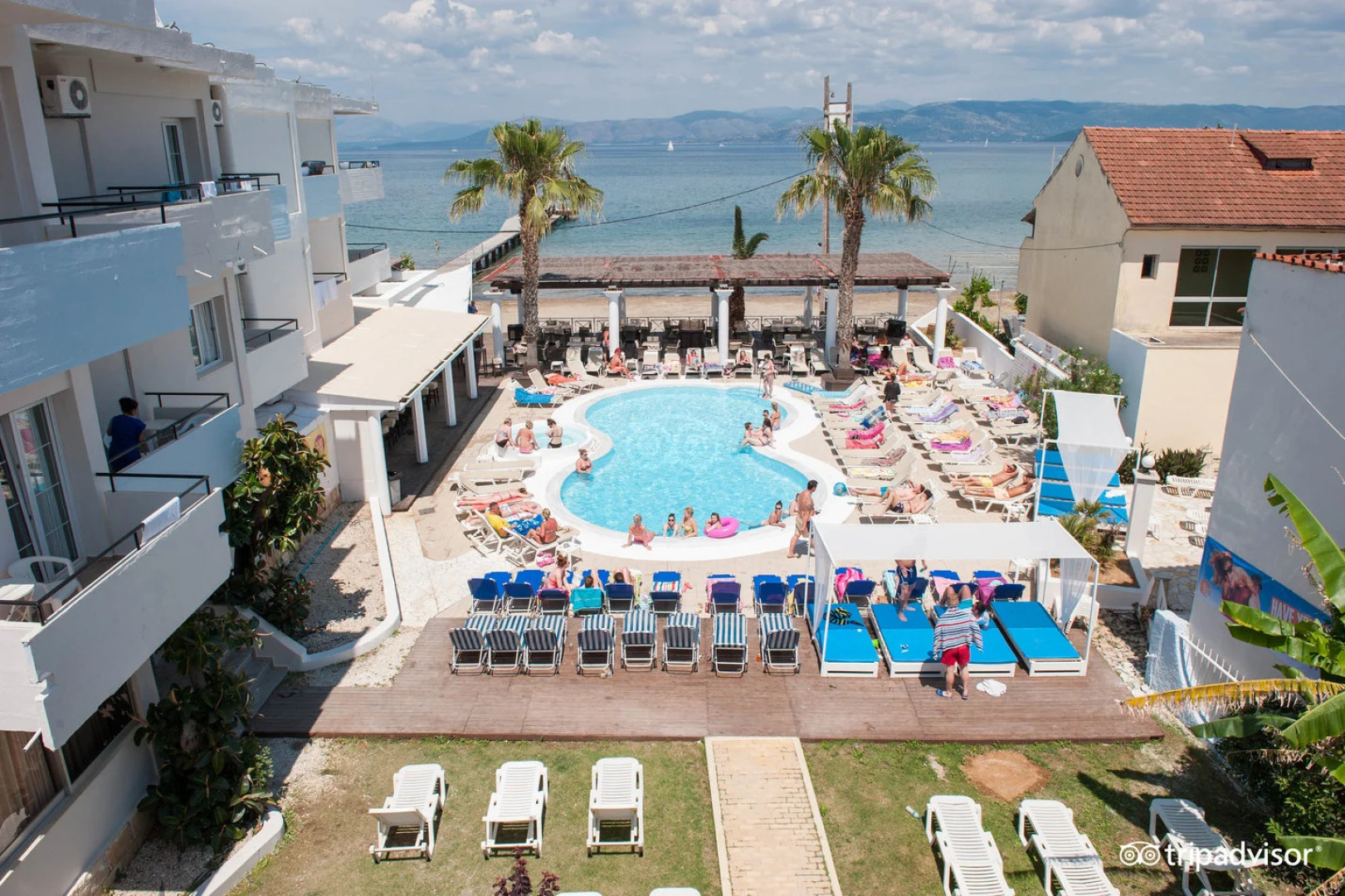 Отель Quayside Village Hotel — Adults Only