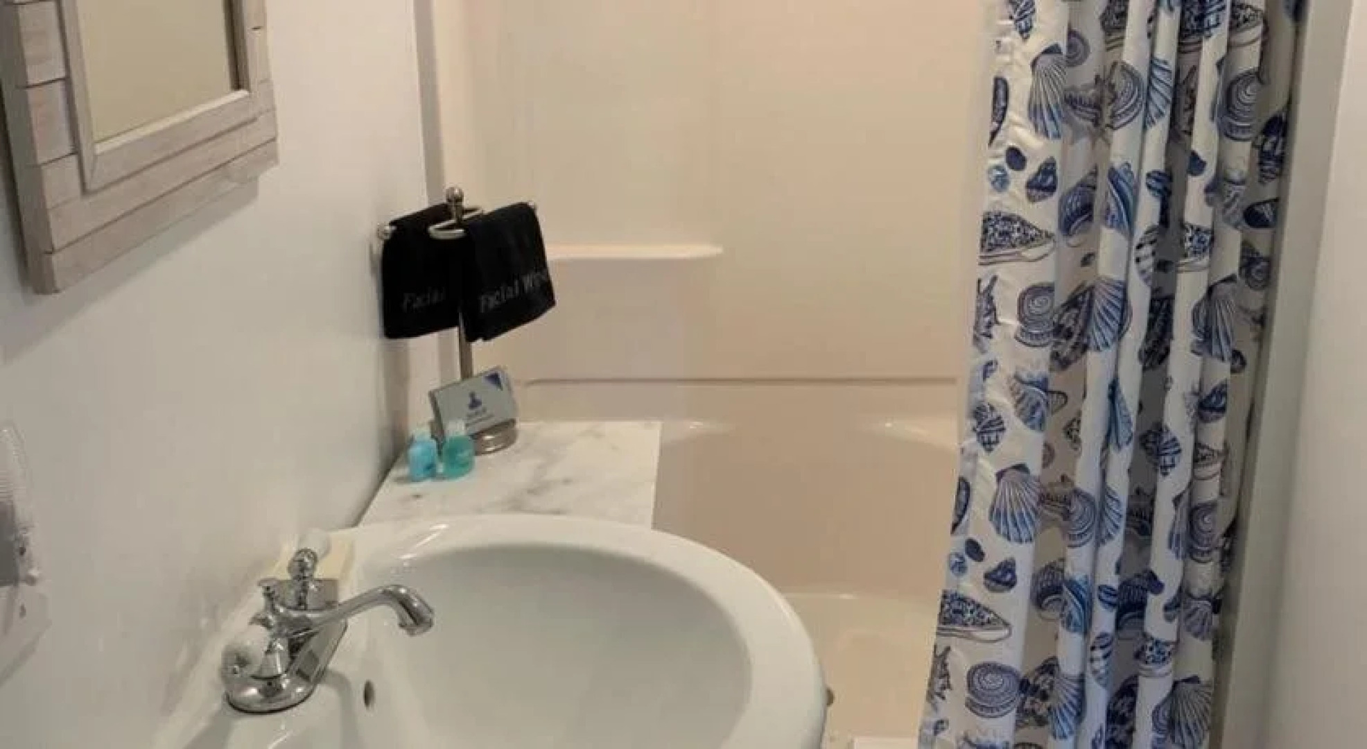 The Tern Inn Bed & Breakfast and Cottages