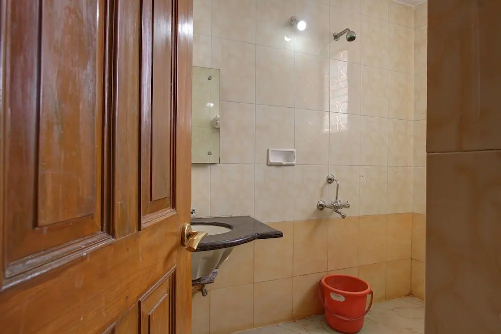 SPOT ON 40409 Hotel Rajsangam International