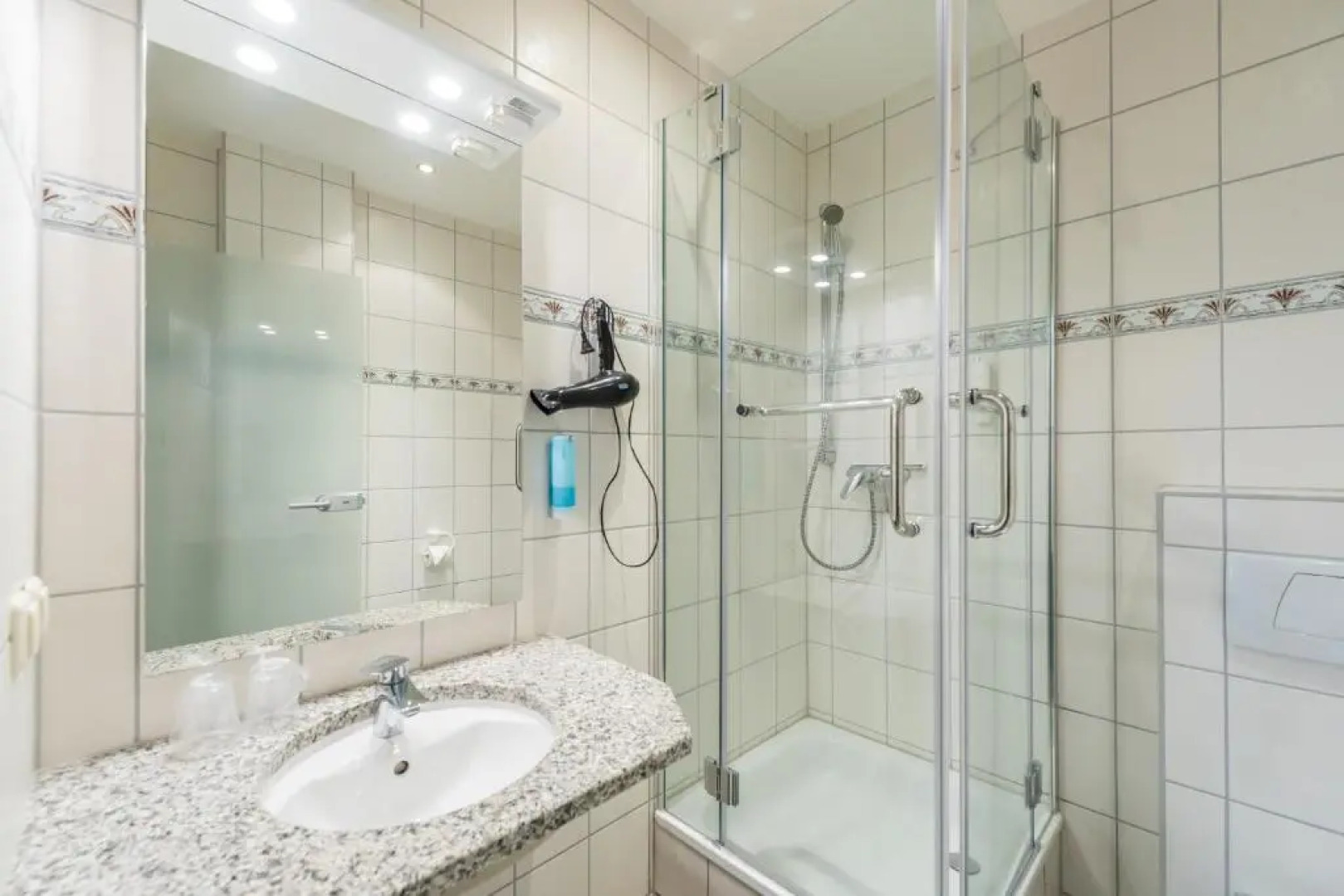 Aparthotel Koenigslinie