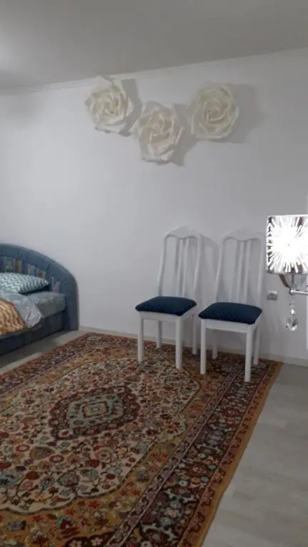 1 komnatnaja kvartira posle remonta v rajone byvshego universiteta Bolashak