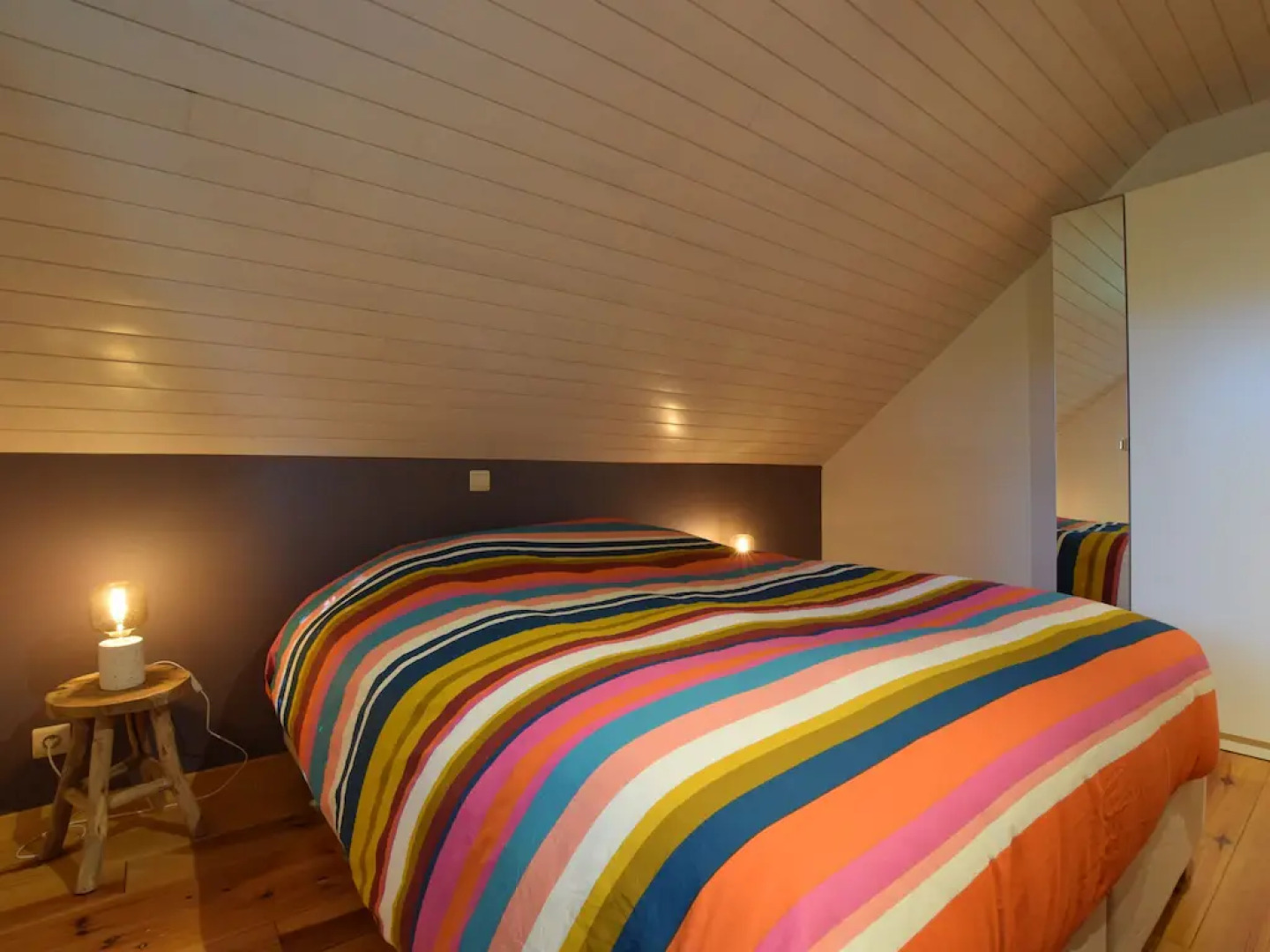 Pastoral villa in Heure with bubble bath, sauna, terrace and large garden