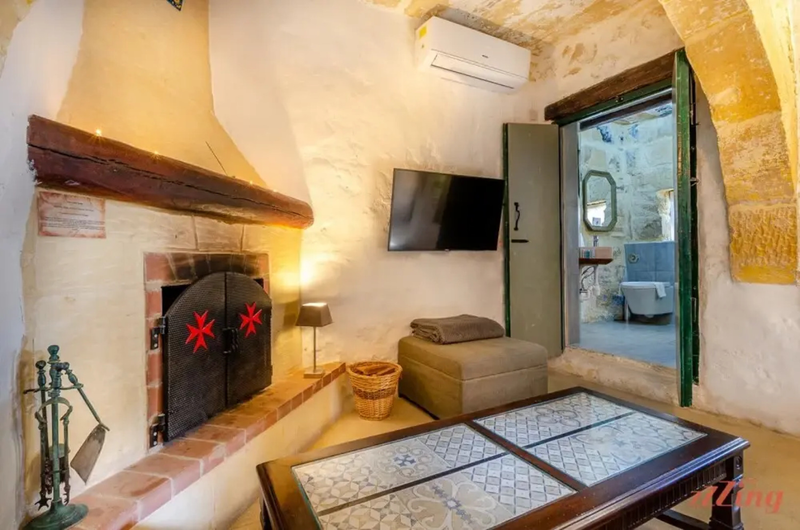 Studio w Courtyard in a Traditional Country Home