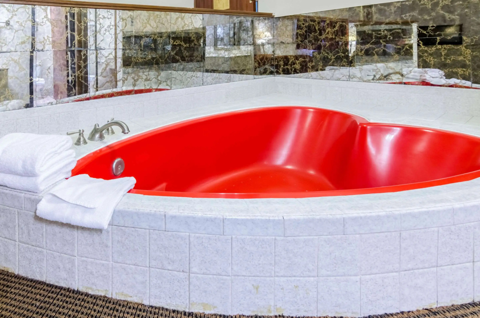 Sunflower Inn and Suites