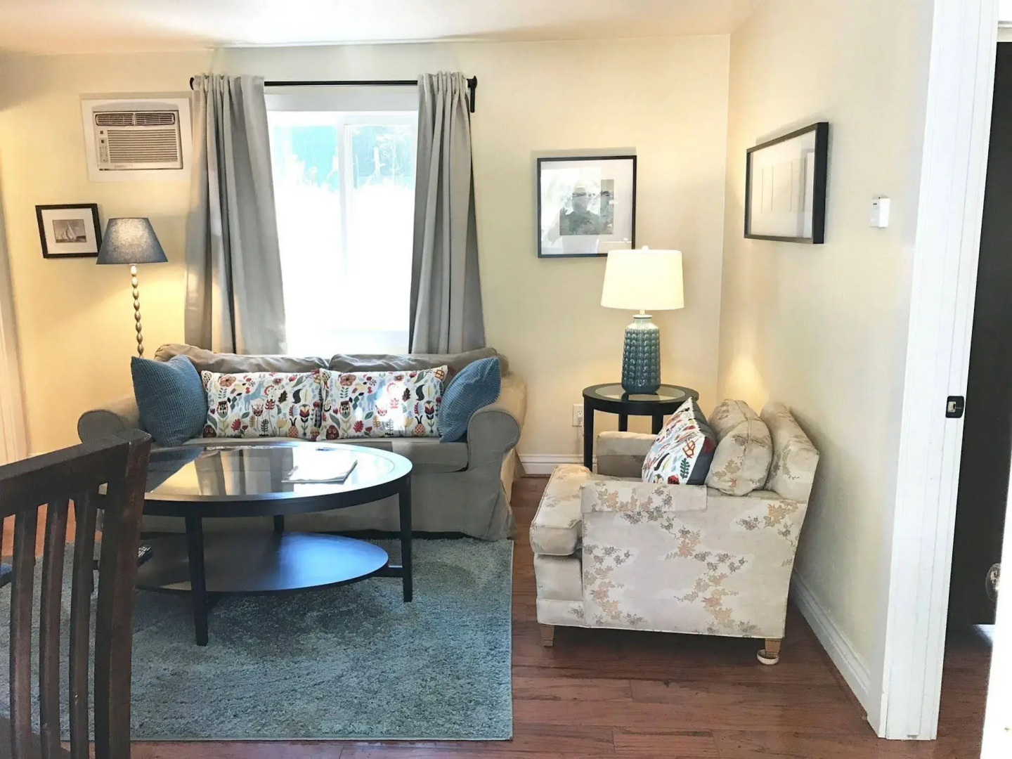 The Pines Inn and Cottages