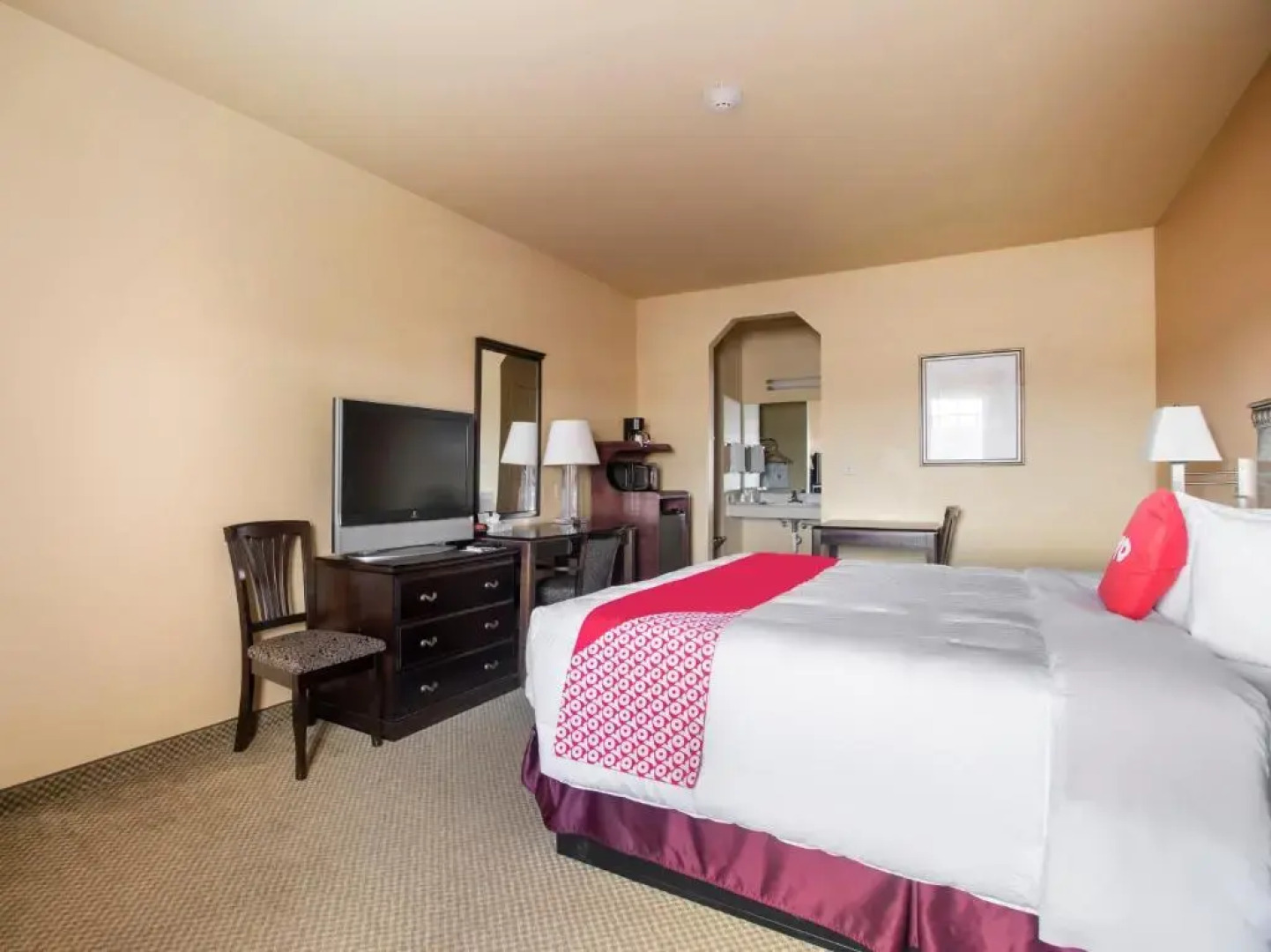 OYO Hotel Valley View TX, I-35