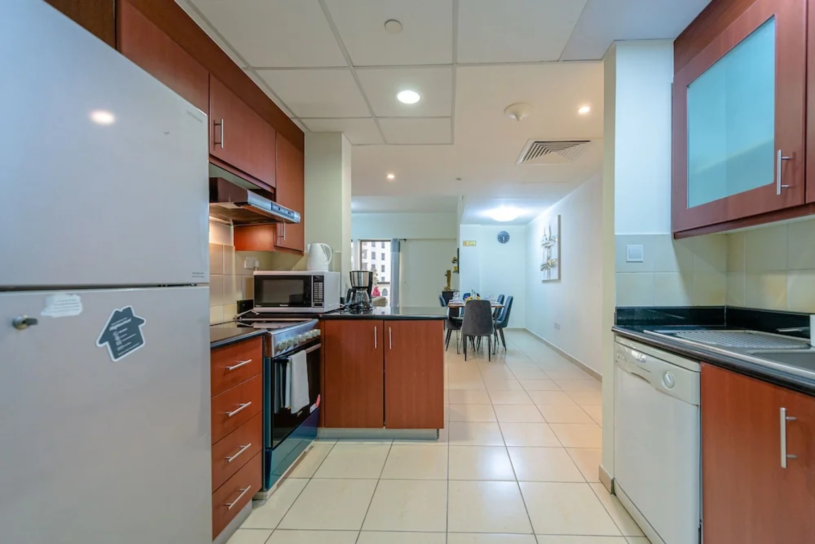 Marco Polo - Elegant & Cozy Apt Close to the Beach & JBR Walk