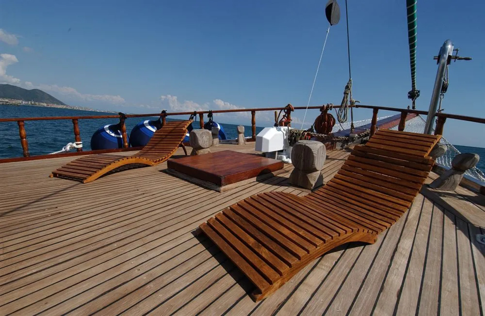 Plaghia Charter Boat&Breakfast