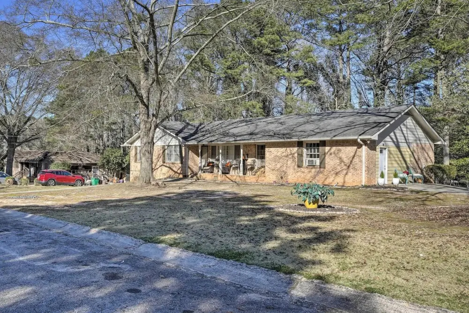 8 Mi to Stone Mountain Park: Lithonia Studio!