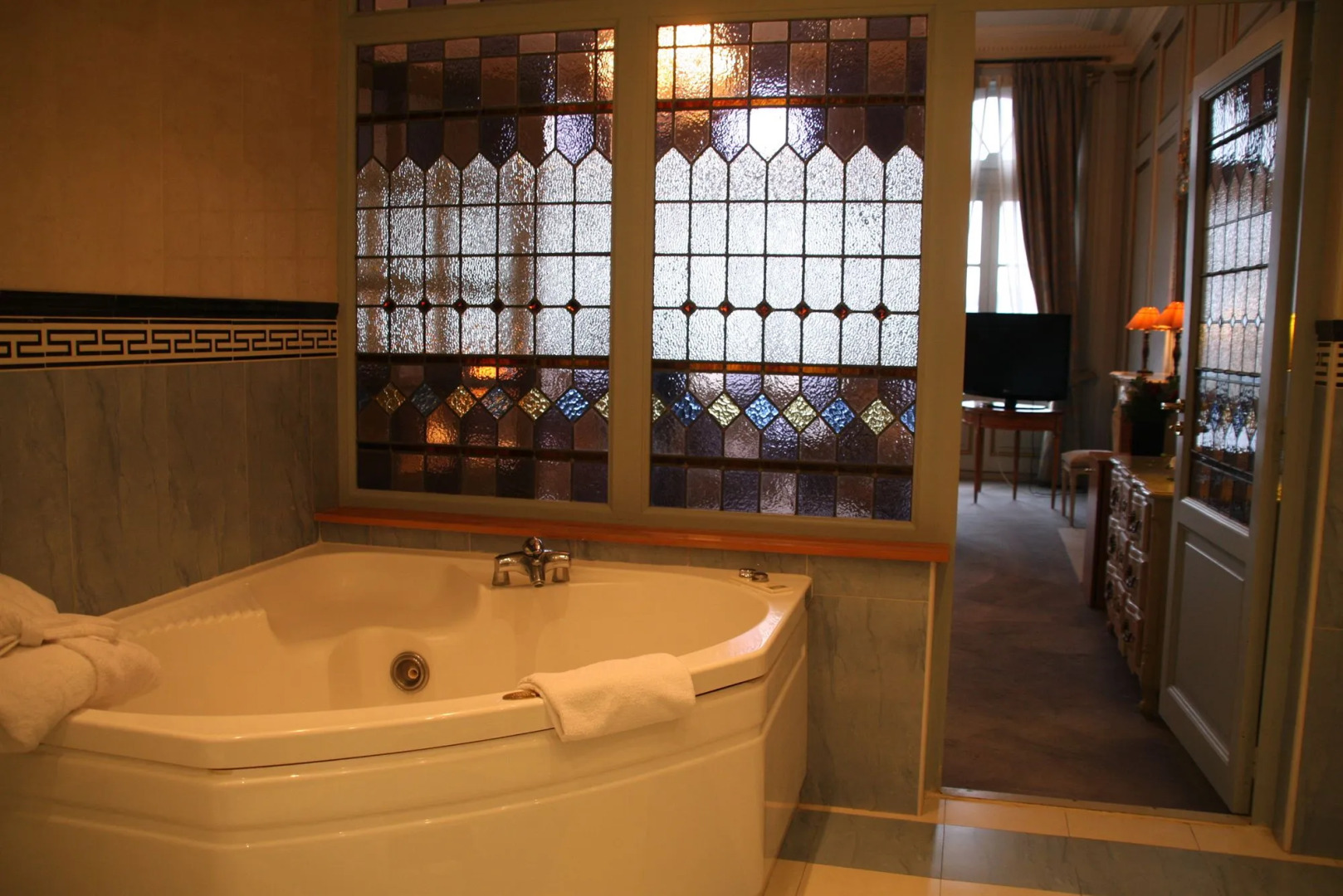 Best Western Le Cheval Blanc - Vieux Port