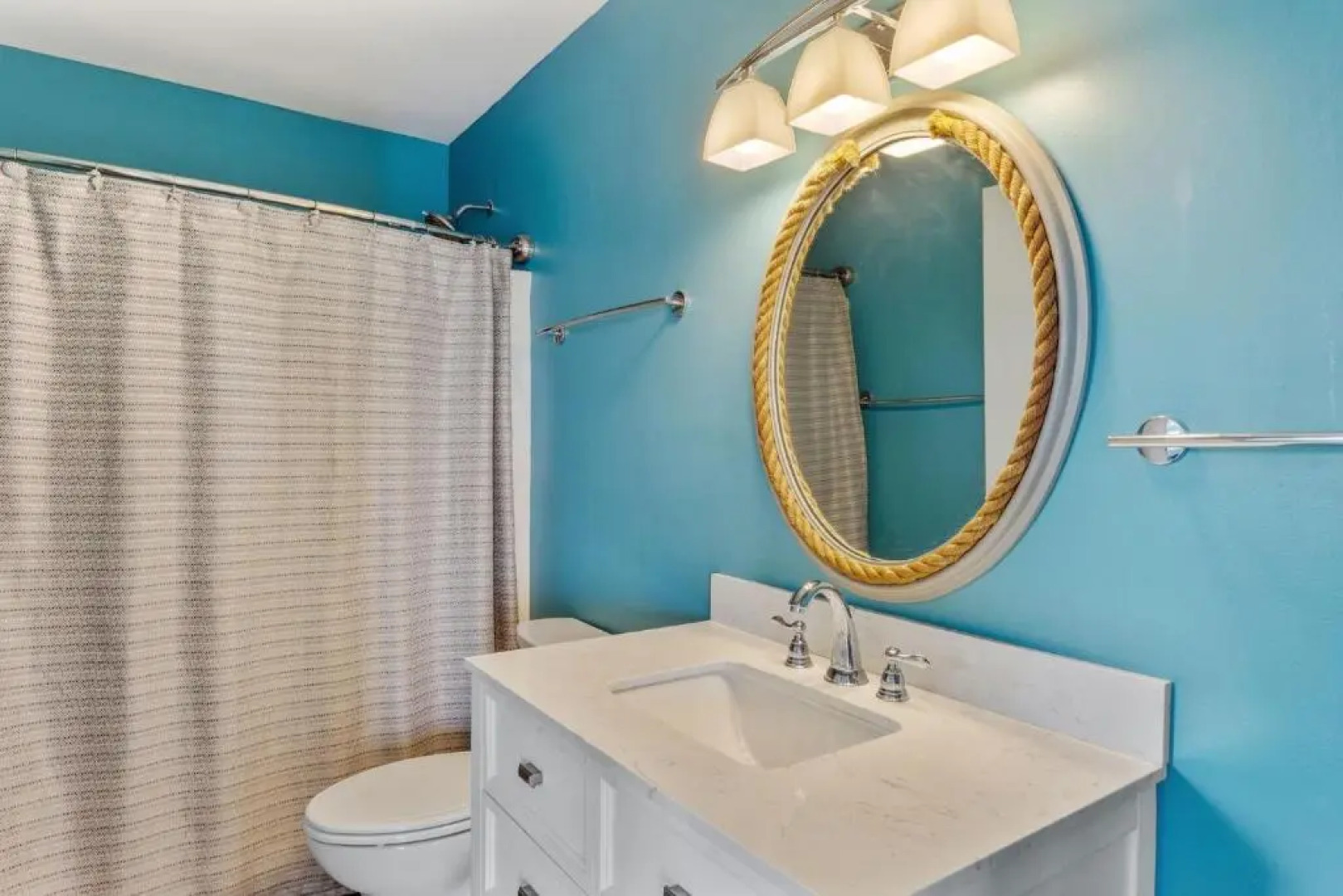 7148 Just Beachy 1 Min Walk to Beach