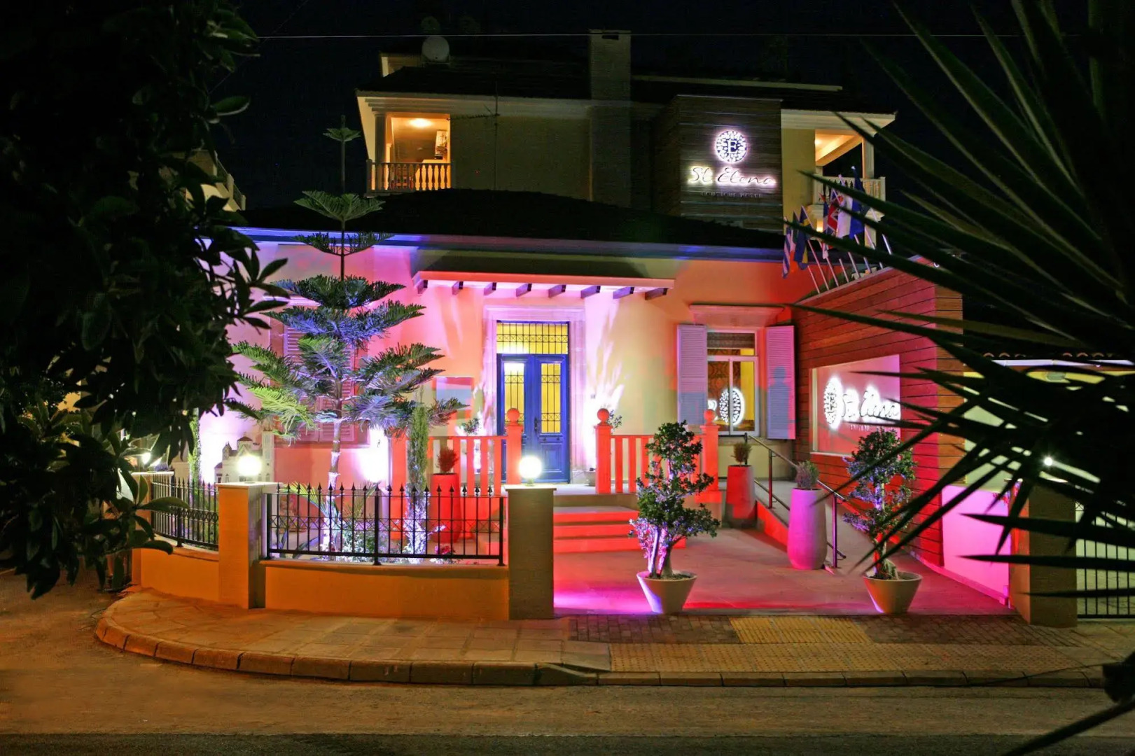 Elena Boutique Residence