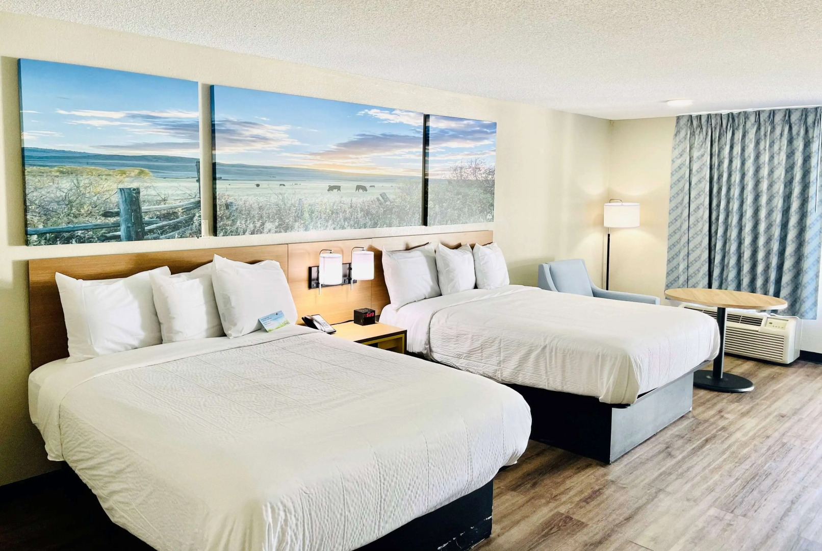 Days Inn by Wyndham Burleson Ft. Worth