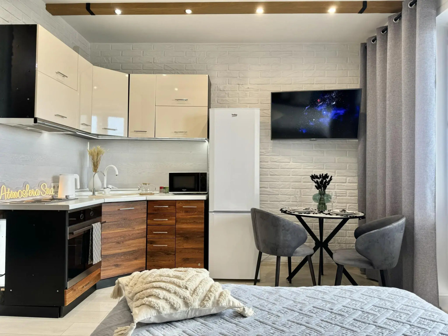 Атмосфера сна на улице Сибирская 42