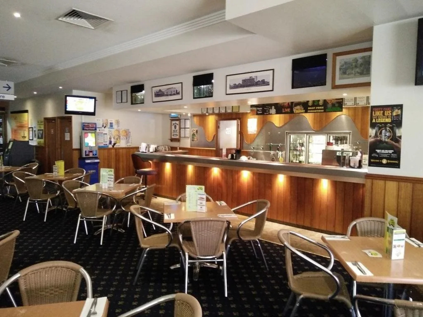 Young Australian Hotel