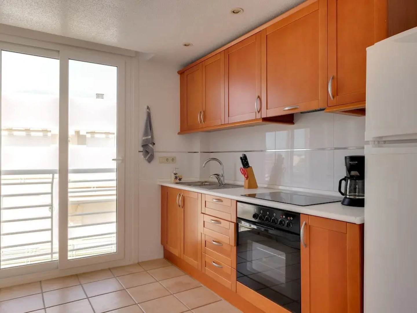 Quaint Apartment near Sea