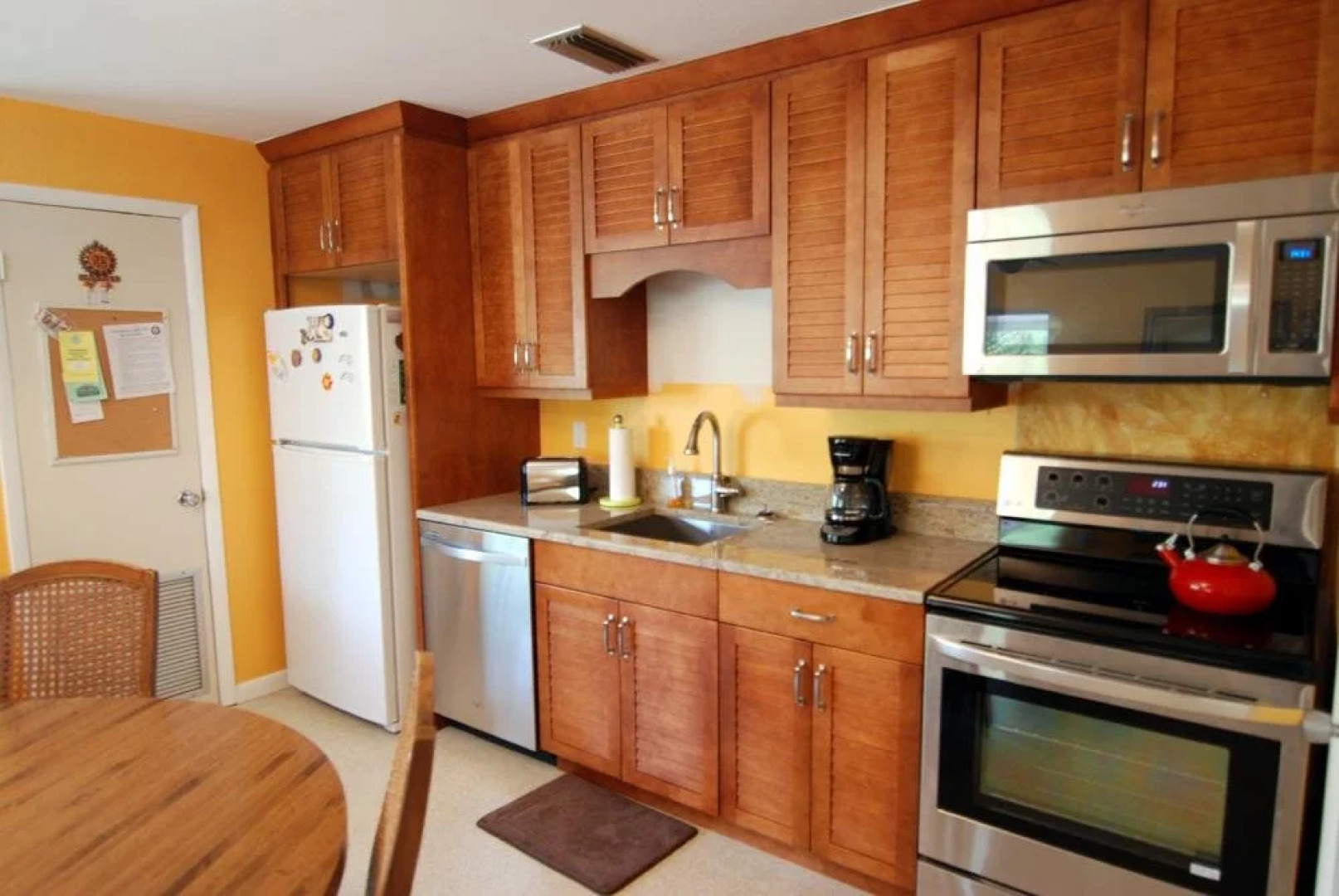 Luci's Sunshine Cottage