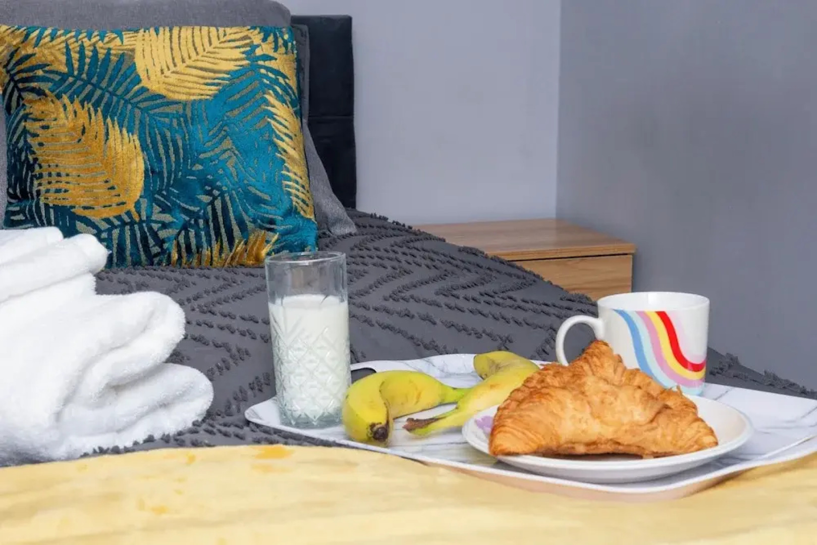 Corby-2 Bedroom-1bathroom-parking - Upto 5 Guests