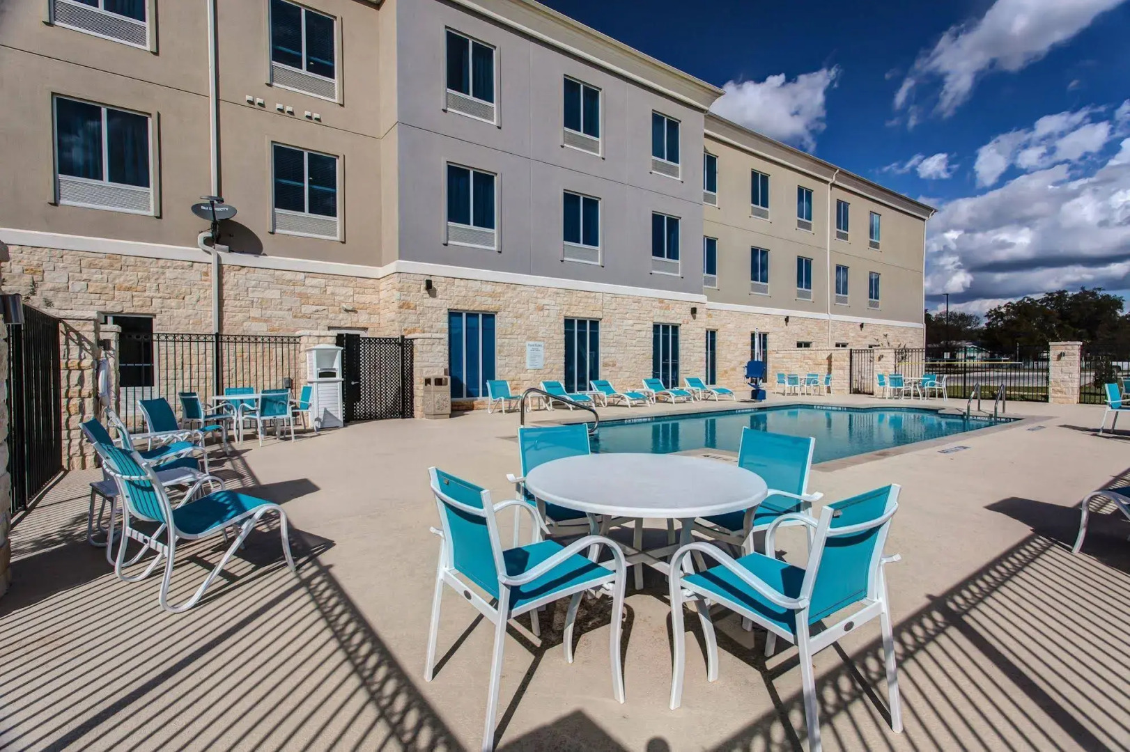 Holiday Inn Express & Suites Gatesville - N. Ft Hood by IHG