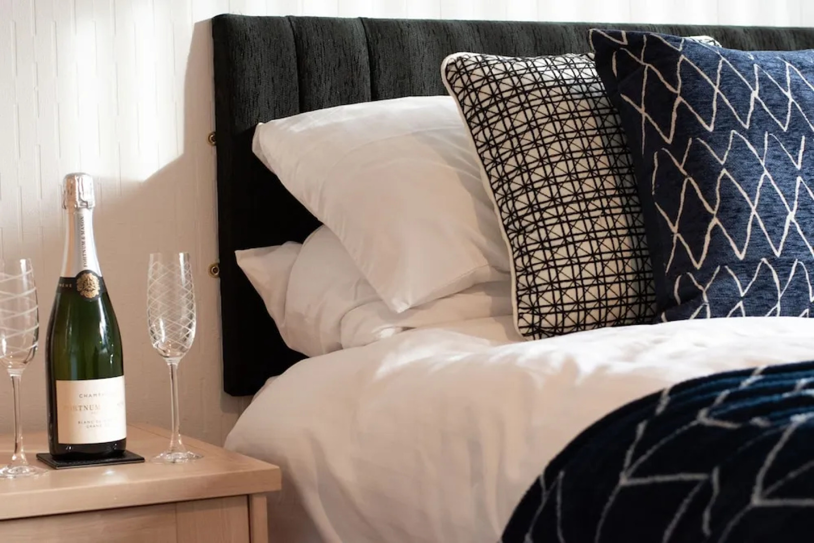 Ideal Lodgings in Whitefield