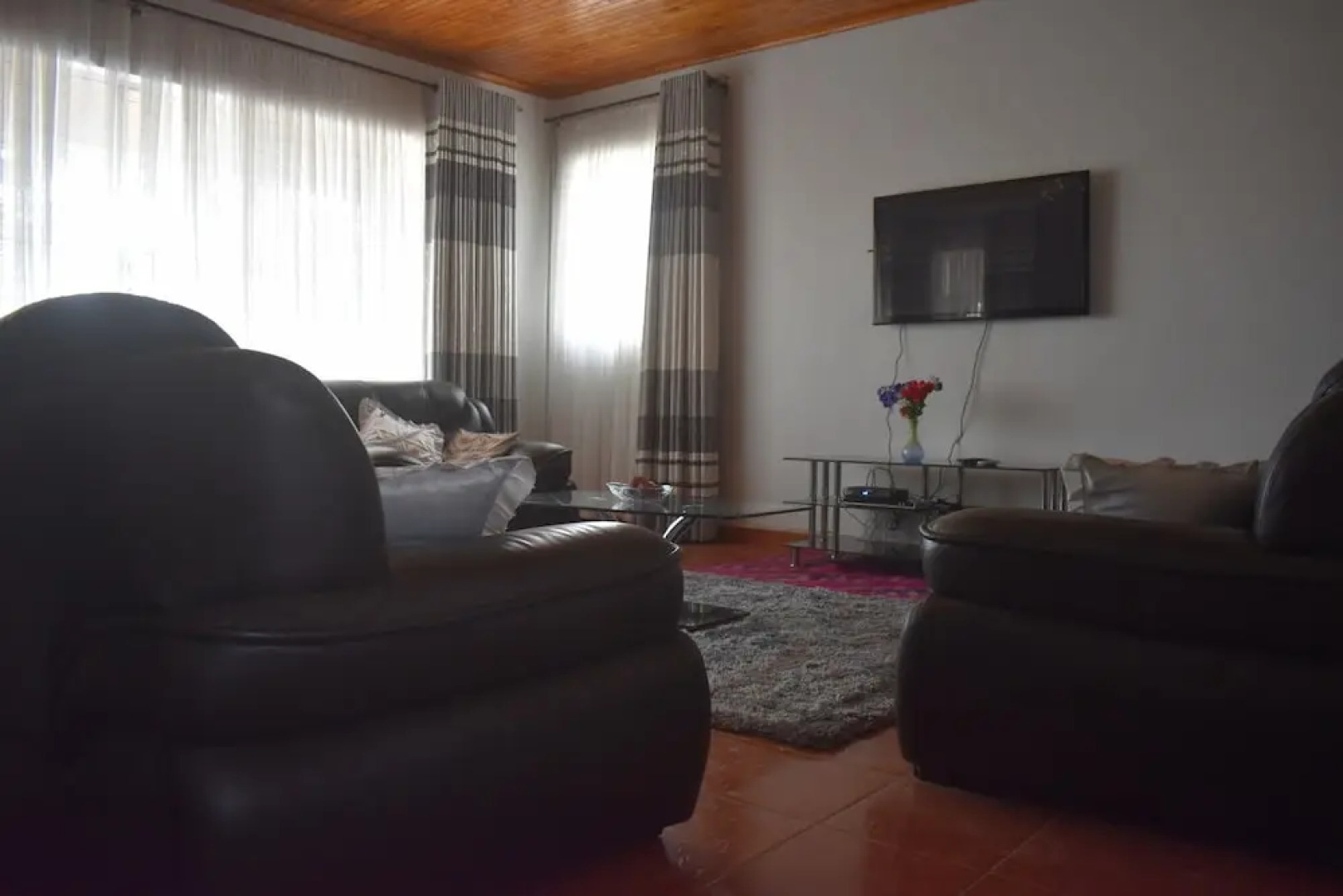 Monavale Hills Getaway