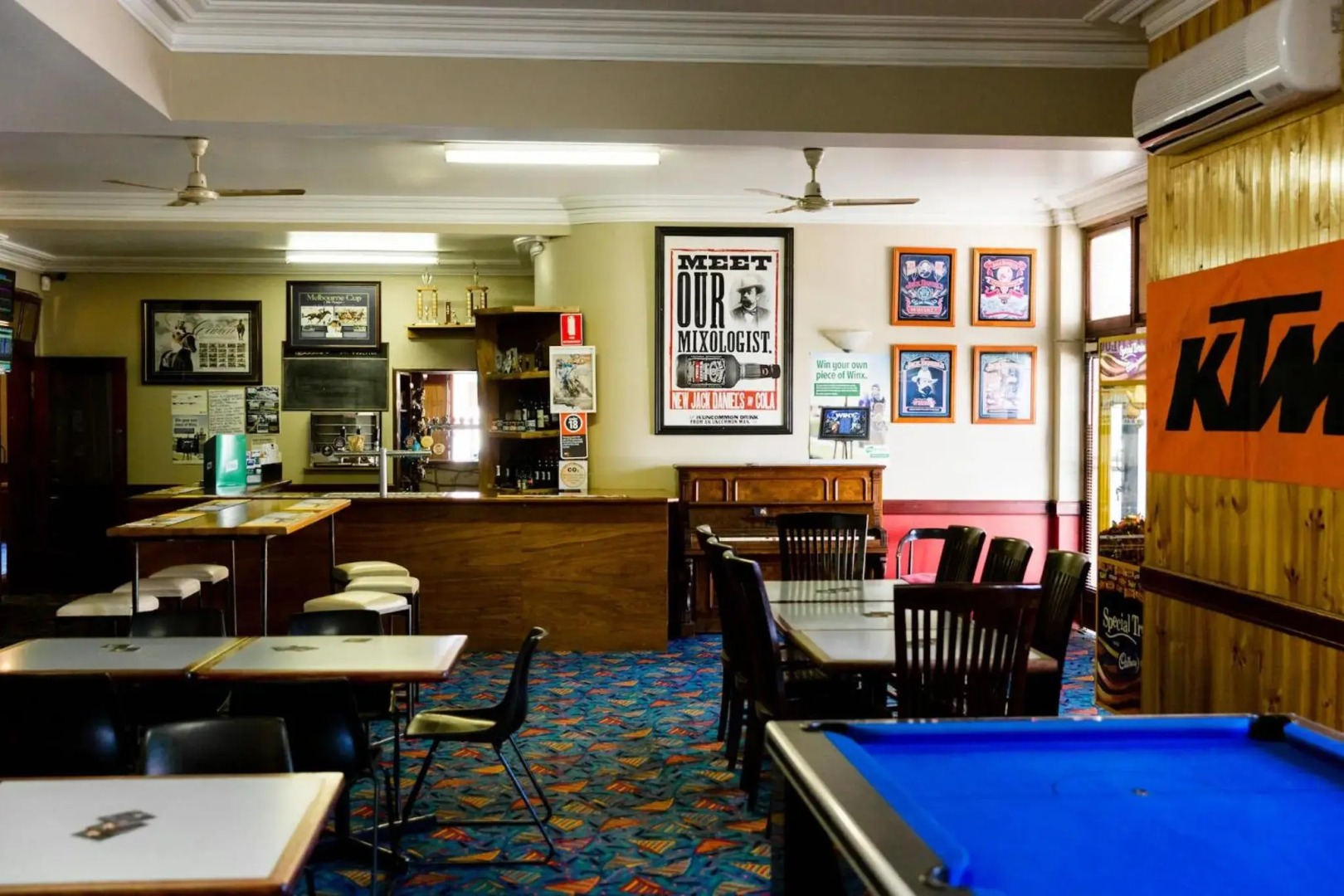 Bank Hotel Dungog