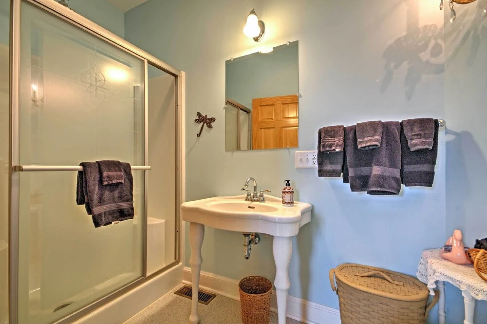 Charming Berger Apt on 42-acre Farm w/ Pool Access