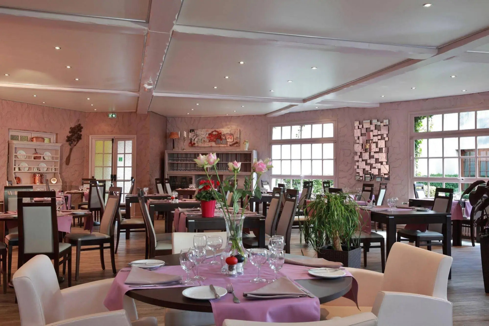 Sure Hotel by Best Western Saint-Quentin Ouest Le pot d'étain