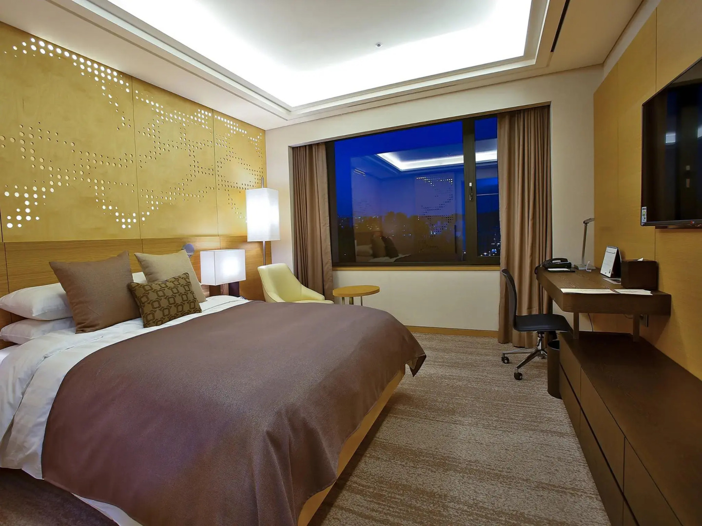 Hotel Hyundai by Lahan Ulsan