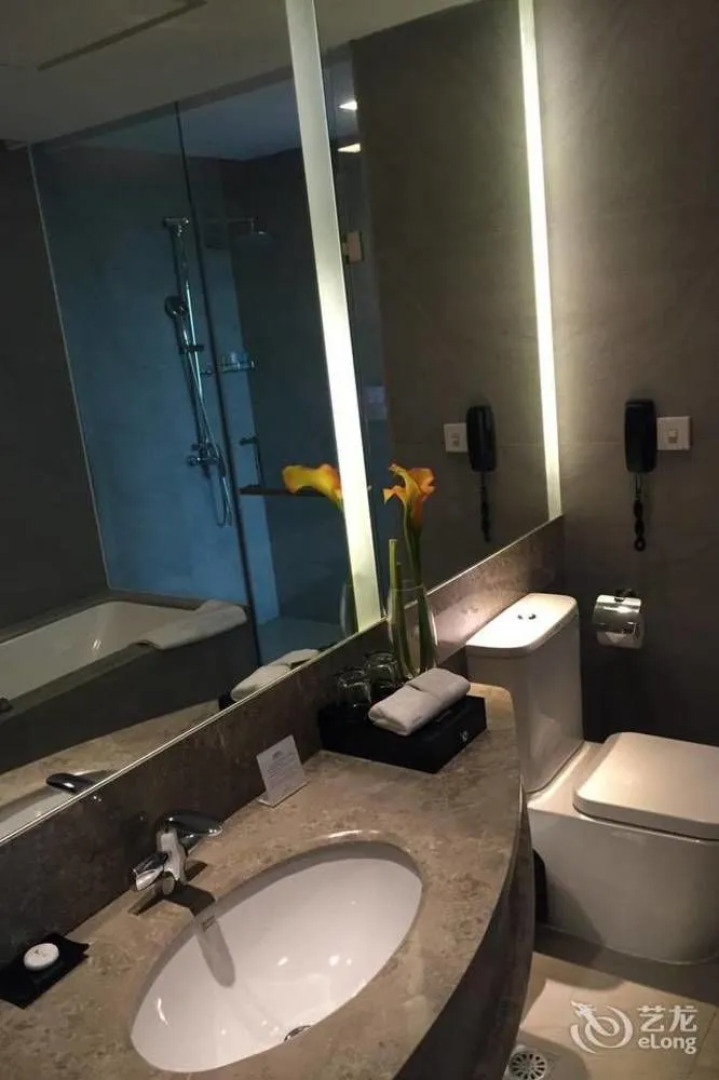 Jiayuan Century Hotel